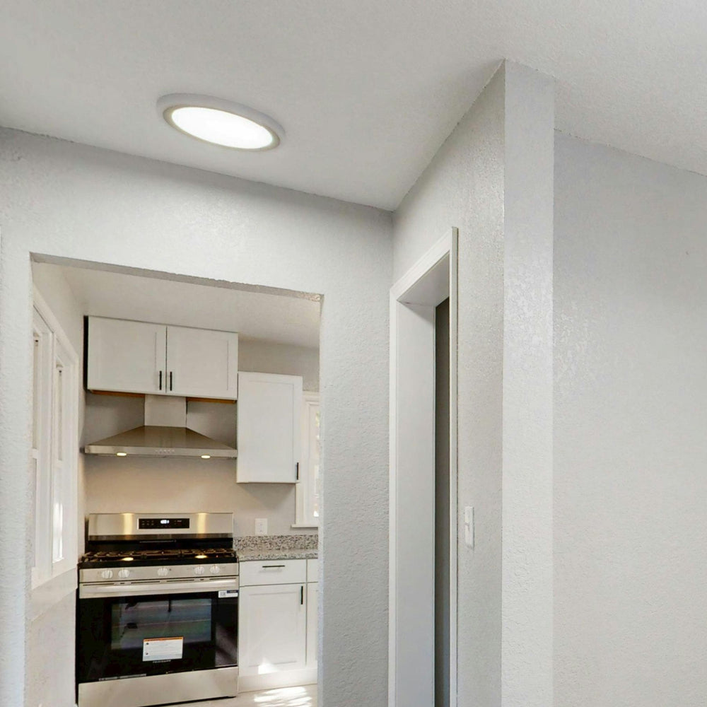 Downlight LED 18W con apertura 120° y 1926 lm para iluminación uniforme