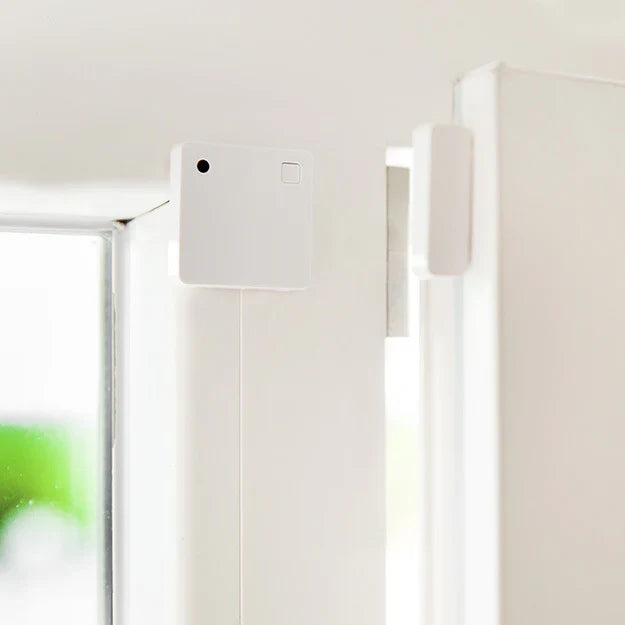Sensor de apertura de puerta Shelly BLU Door/Window para el piso turístico