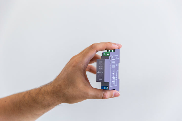 Shelly Pro 2 interfaz web configuración local WiFi Ethernet